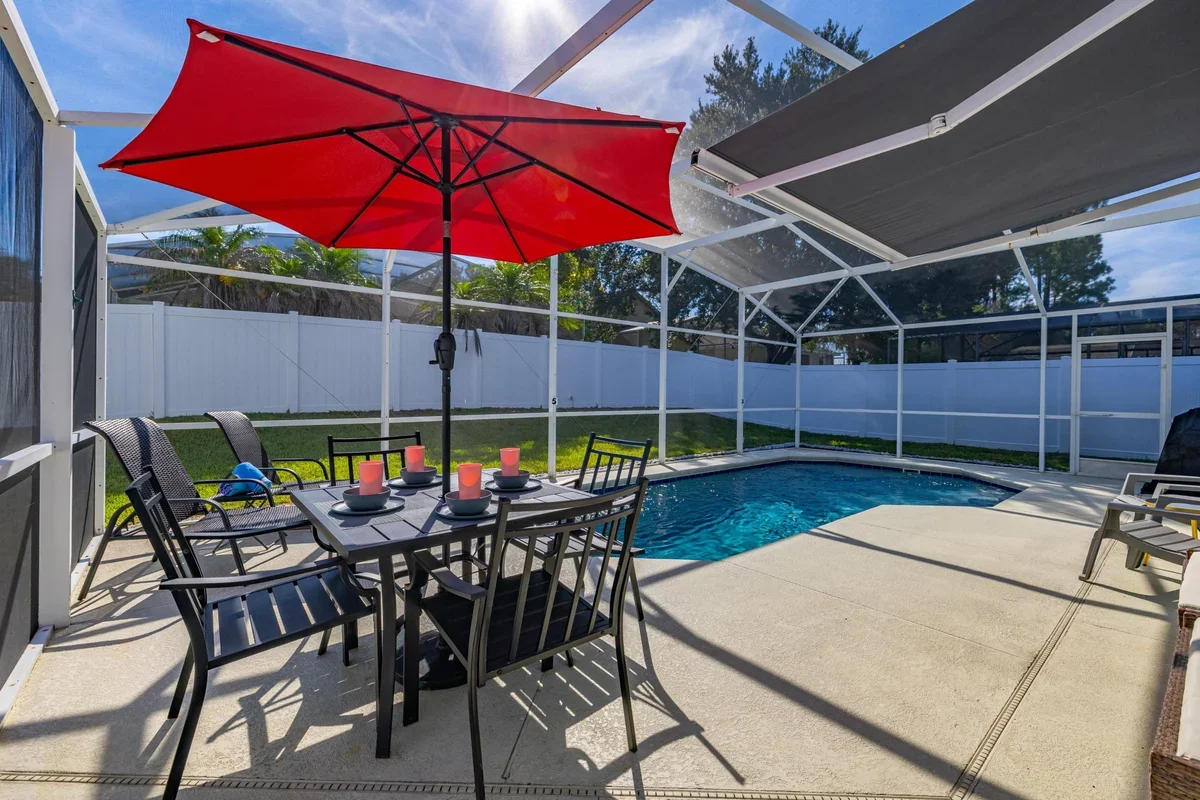 Fairhope Escape private pool patio, Florida Pines