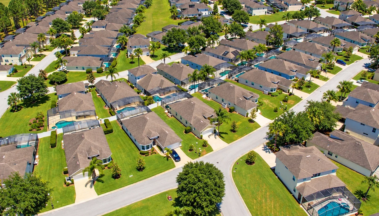 Calabay Parc aerial view of community homes and pools