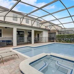 Wonderful 6 bed 6 bath pool home
