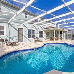Spacious 7-Bedroom Villa with Private Pool & Spa