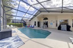 Top Rated & Stylish 4 bed home, gated neighborhood - Image 4