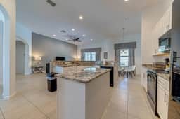 5 bed home on gated Solterra resort - Image 4