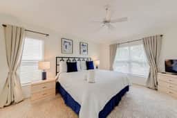 Berkley Sunshine | 5BR | Private Pool - Image 4