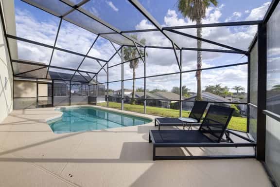 3 bedroom South facing home sleeps 8 - Image 1