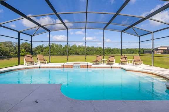 Sunset Retreat at Highgate Park | Pool & Games - Image 1