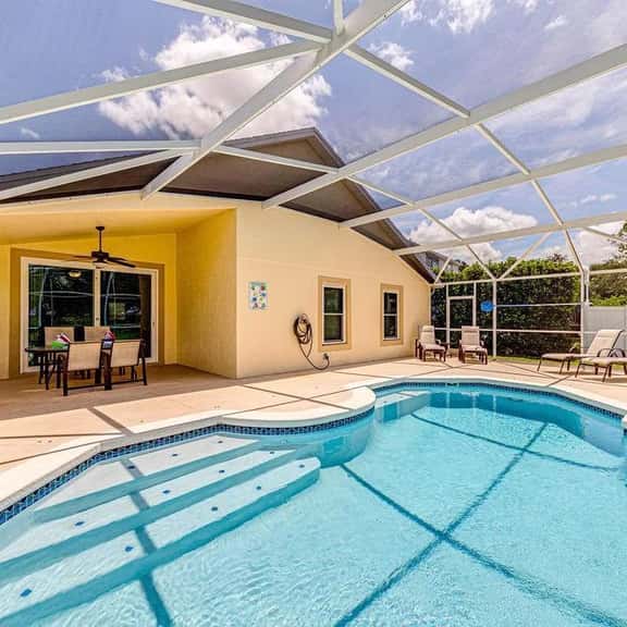 Beautiful Established Villa Gleneagles Drive - Image 1