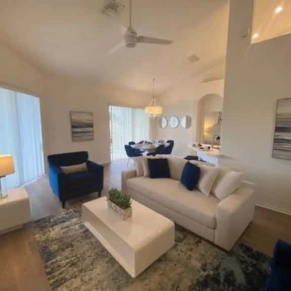 Newly Refurbished Pool Home Near Disney - Image 1