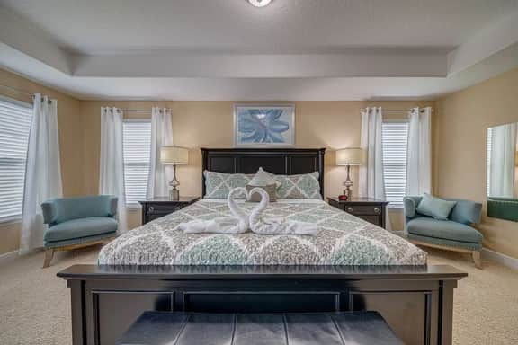 Spacious Pool Home Near Disney, Great Amenities - Image 2