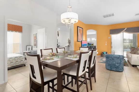 South Facing 6 bedroom private pool home - Image 3