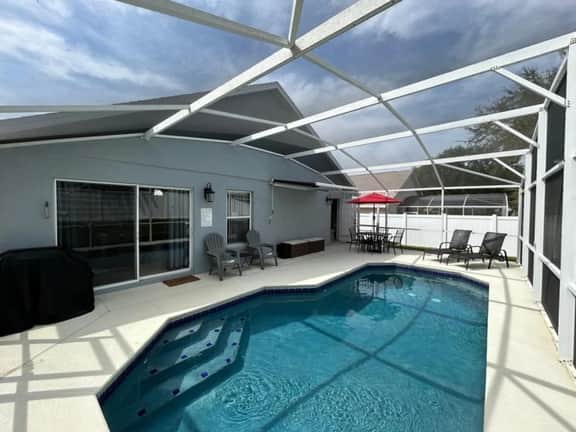 Newly listed - Modern & family friendly sleeps 9 - Image 5