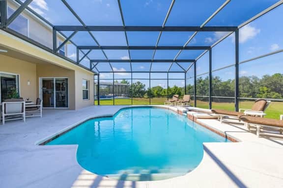 Sunset Retreat at Highgate Park | Pool & Games - Image 2