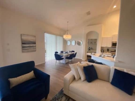 Newly Refurbished Pool Home Near Disney - Image 2