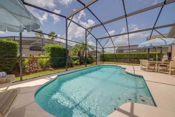 Berkley Sunshine | 5BR | Private Pool - Image 2